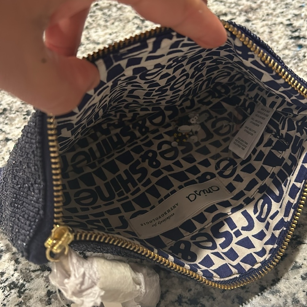 Handbag - Picture 4 of 5